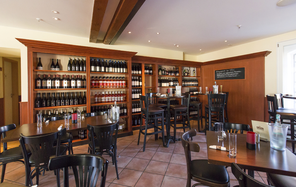 Bar des DORMERO Hotel Altes Kaufhaus in Lüneburg