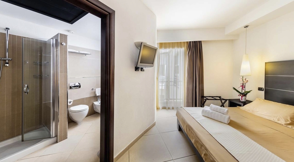 Doppelzimmer AHR Baja Hotel & Spa Cannigione