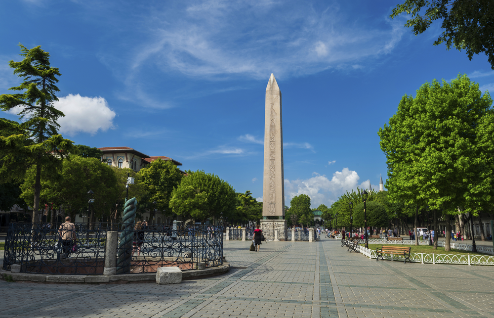 Der Obelisk von Theodosius auf dem Hippodrom, Sultan Ahmet Platz